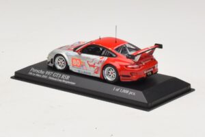 Porsche 911 997 GT3 RSR GT2 #80 S. Neiman / D. Law 24 Hours of Le Mans 2010 Minichamps 1:43 410106980 Metal — billede 3 af 4