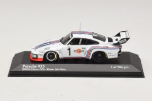 Porsche 935 Martini Racing #1 R. Stommelen / M. Schurti Winner Dijon 6 Hours 1976 Minichamps 1:43 400766311 Metal