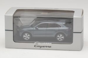 Porsche Cayenne E3 Blue Metallic Minichamps 1:43 WAP0203110J Metal — billede 4 af 4