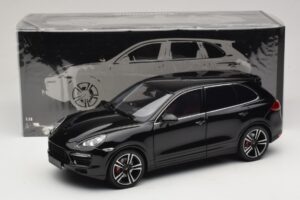 Porsche Cayenne Turbo S 92A Sort Metallic Minichamps 1:18 110062100 Metal — billede 8 af 8