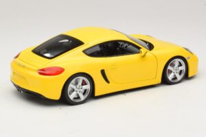 Porsche Cayman 981 Gul Minichamps 1:18 110062220 Metal — billede 3 af 8