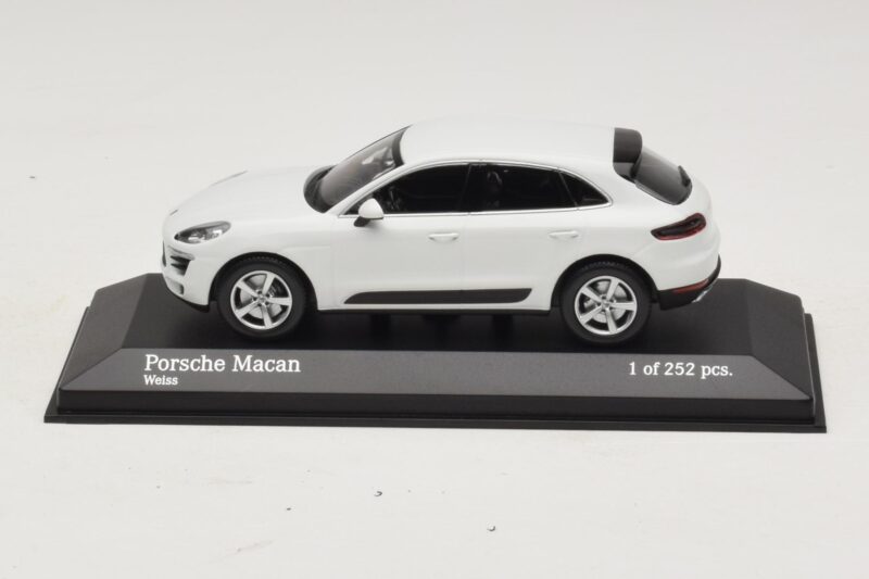 Porsche Macan 95B Hvid Minichamps 1:43 410062601 Metal