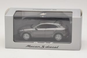 Porsche Macan S Diesel 95B Bronze Metallic Minichamps 1:43 WAP0201510E Metal — billede 4 af 4