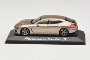 Porsche Panamera 970 Turbo S Bronze Metallic Minichamps 1:43 WAP0200600E Metal