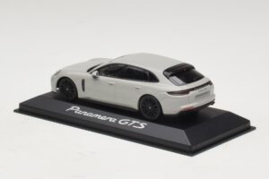 Porsche Panamera GTS 971 Chalk Grey Minichamps 1:43 WAP0207640J Metal — billede 3 af 4