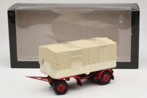 Lastbilstrailer Presenning Hvid Rød Minichamps 1:43 439159096 Metal — billede 6 af 6