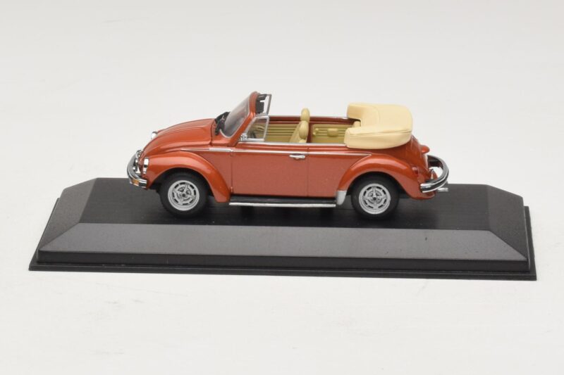 Volkswagen 1200 Cabriolet Hebmuller Rød Minichamps 1:43 Volkswagen 1200 Cabriolet Hebmuller Rød Minichamps 1:43 430052032 Metal