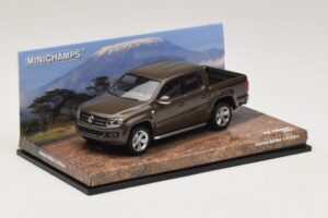 Volkswagen Amarok Brun Metallic Minichamps 1:43 436058361 Metal — billede 2 af 5