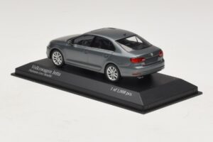 Volkswagen Jetta Mk6 Grey Metallic Minichamps 1:43 400059000 Metal — billede 3 af 4