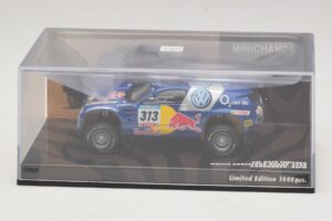 Volkswagen Race Touareg Red Bull #313 J. Kankkunen / J. Repo Dakar Rally 2005 Minichamps 1:43 436055313 Metal — billede 4 af 5