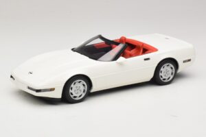 Chevrolet Corvette C4 Cabriolet Arctic White GT Spirit 1:18 GT580 Resin
