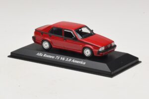 Alfa Romeo 75 V6 3.0 America Rød Maxichamps 1:43 940120461 Metal — billede 3 af 5