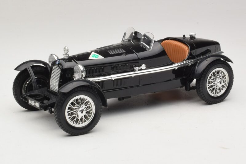 Alfa Romeo 8C Monza Sort Bburago 1:18 3014-P1 Metal