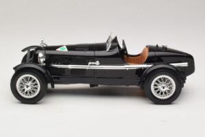 Alfa Romeo 8C Monza Sort Bburago 1:18 3014-P1 Metal — billede 3 af 6