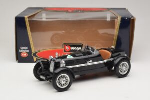 Alfa Romeo 8C Monza Sort Bburago 1:18 3014-P1 Metal — billede 6 af 6