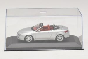 Alfa Romeo Giulia Spider Sølv Minichamps 1:43 400120731 Metal — billede 4 af 5