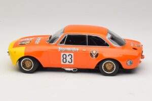 Alfa Romeo GTA 1300 Junior #83 Jagermeister R. Maschke DRM 1972 Minichamps 1:18 155721283 Metal — billede 3 af 6