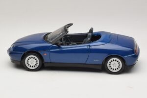 Alfa Romeo Spider 916 Blå Maisto 1:18 31831 Metal — billede 4 af 8