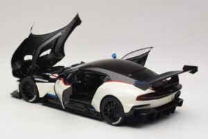 Aston Martin Vulcan Stratus White Med Blå og Røde Striber AUTOart 1:18 70261 Komposit — billede 5 af 8