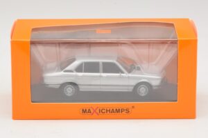 BMW 520 E12 Sølv Maxichamps 1:43 940023000 Metal — billede 5 af 5