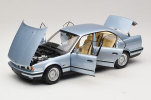 BMW 535i E34 Lysblå Metallic Minichamps 1:18 100024007 Metal — billede 2 af 8