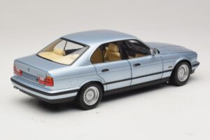 BMW 535i E34 Lysblå Metallic Minichamps 1:18 100024007 Metal — billede 3 af 8