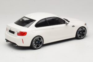 BMW M2 F87 Hvid Minichamps 1:18 155026104 Metal — billede 2 af 6