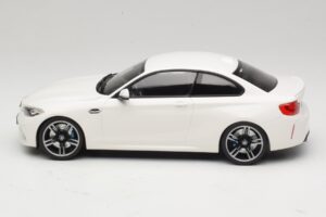 BMW M2 F87 Hvid Minichamps 1:18 155026104 Metal — billede 3 af 6