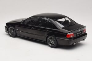 BMW M5 E39 Sort KK-Scale 1:18 KKDC181623 Metal — billede 5 af 6