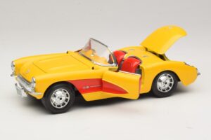 Chevrolet Corvette C1 Cabriolet Gul Rød Bburago 1:18 3034-M2 Metal — billede 2 af 8