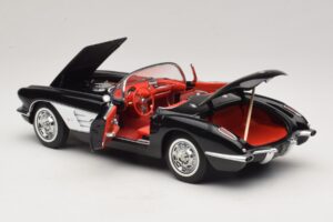 Chevrolet Corvette C1 Tuxedo Black AUTOart 1:18 71142 Metal — billede 5 af 8