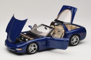 Chevrolet Corvette C5 Commemorative Edition Blå AUTOart 1:18 71157 Metal — billede 2 af 9
