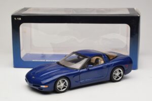 Chevrolet Corvette C5 Commemorative Edition Blå AUTOart 1:18 71157 Metal — billede 9 af 9