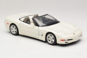Chevrolet Corvette C5 Cabriolet Hvid Bburago 1:18 3076-P1 Metal — billede 6 af 8