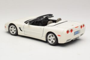 Chevrolet Corvette C5 Cabriolet Hvid Bburago 1:18 3076-P1 Metal — billede 7 af 8
