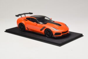 Chevrolet Corvette C7 ZR-1 High Voltage Tint TopSpeed 1:18 TS0147 Resin — billede 4 af 6