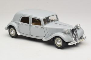 Citroen 15CV Six Grå Maisto 1:18 31837 Metal — billede 6 af 8