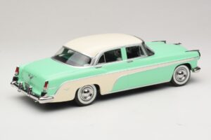 DeSoto Fireflite Sedan Lysegrøn & Creme KK-Scale 1:18 KKDC181543 Metal — billede 2 af 6