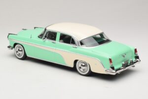 DeSoto Fireflite Sedan Lysegrøn & Creme KK-Scale 1:18 KKDC181543 Metal — billede 5 af 6