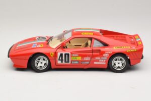 Ferrari 288 GTO #40 Rød Bburago 1:18 3027-P4 Metal — billede 4 af 8
