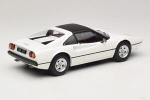 Ferrari 308 GTS Hvid MCG 1:18 MCG18664 Metal — billede 2 af 6