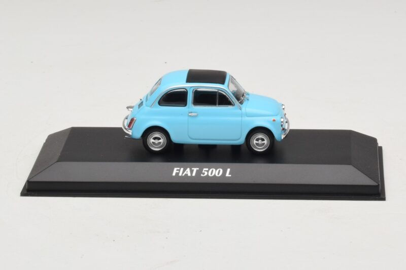 Fiat 500 L Blå Maxichamps 1:43 940121601 Metal