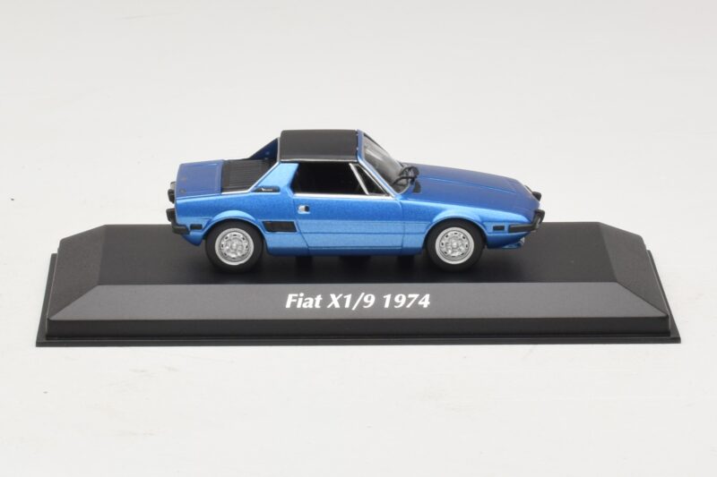 Fiat X1/9 Blå Maxichamps 1:43 Fiat X1/9 Blå Maxichamps 1:43 940121661 Metal