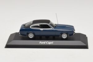 Ford Capri II Mørkeblå Maxichamps 1:43 Ford Capri II Mørkeblå Maxichamps 1:43 940081201 Metal