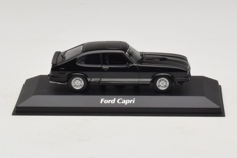Ford Capri III Sort Maxichamps 1:43 940082220 Metal