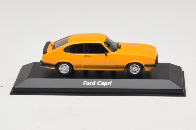 Ford Capri III Orange Maxichamps 1:43 940082221 Metal