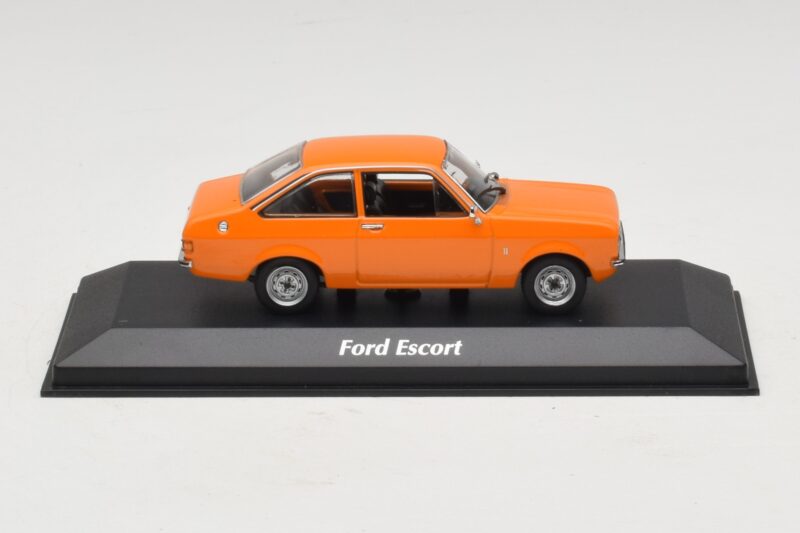 Ford Escort Mk2 Orange Maxichamps 1:43 940084101 Metal