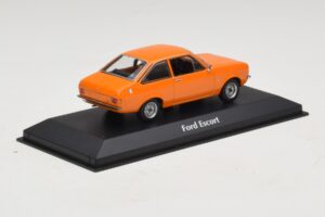 Ford Escort Mk2 Orange Maxichamps 1:43 940084101 Metal — billede 2 af 5