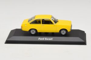 Ford Escort Mk2 Gul Maxichamps 1:43 Ford Escort Mk2 Gul Maxichamps 1:43 940084100 Metal