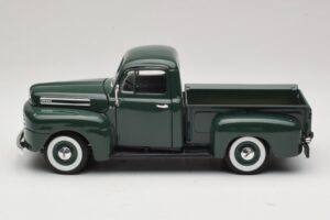 Ford F-1 Grøn Road Legends 1:18 92218 Metal — billede 4 af 8